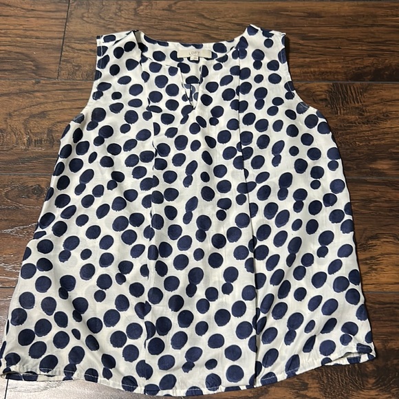 Loft white and navy sleeveless blouse - Picture 1 of 2